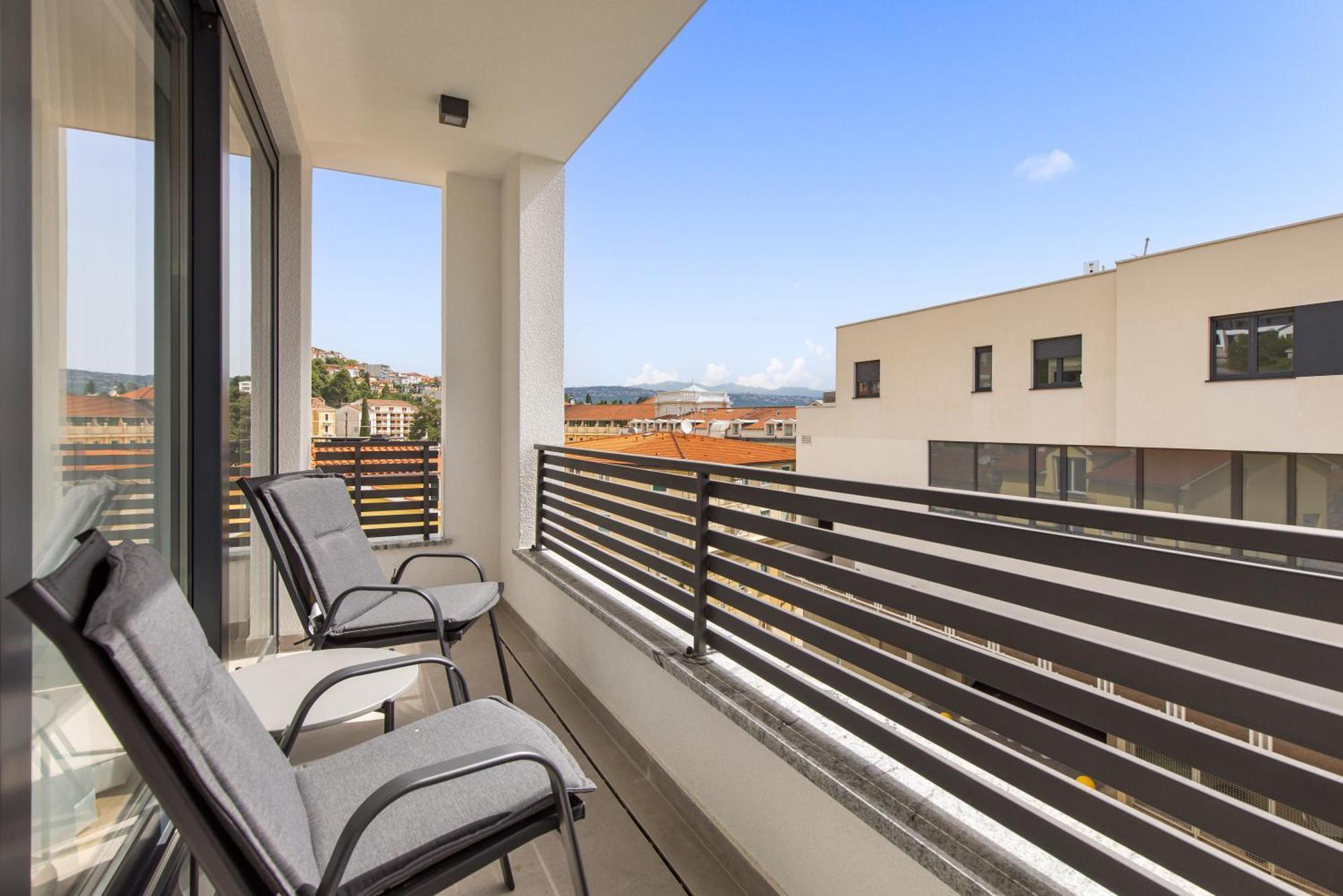 Belinda Apartments With Balcony & Private Parking Опатия Экстерьер фото