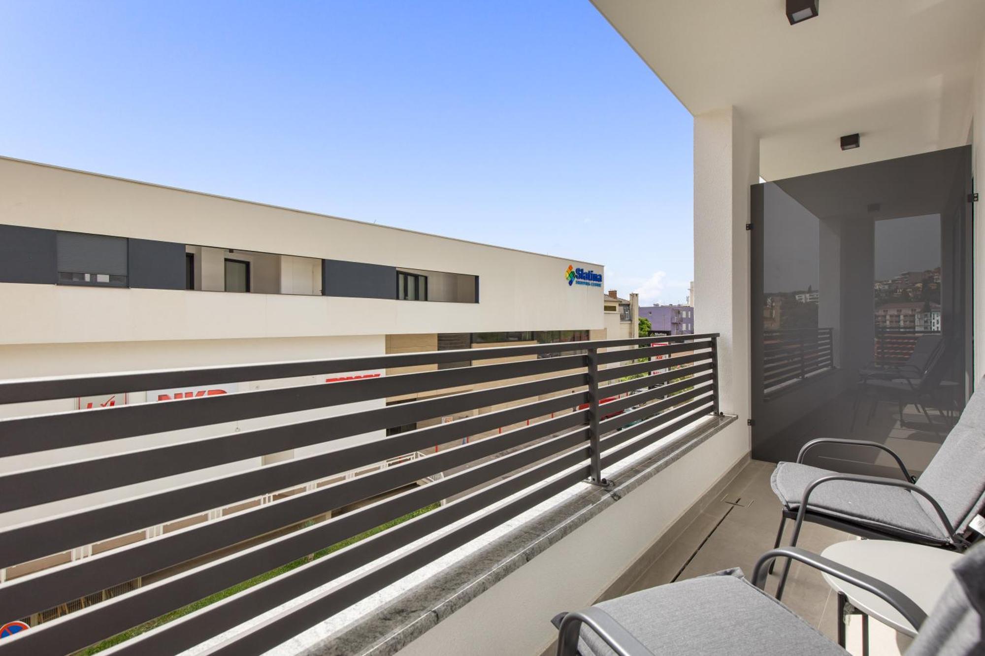 Belinda Apartments With Balcony & Private Parking Опатия Экстерьер фото