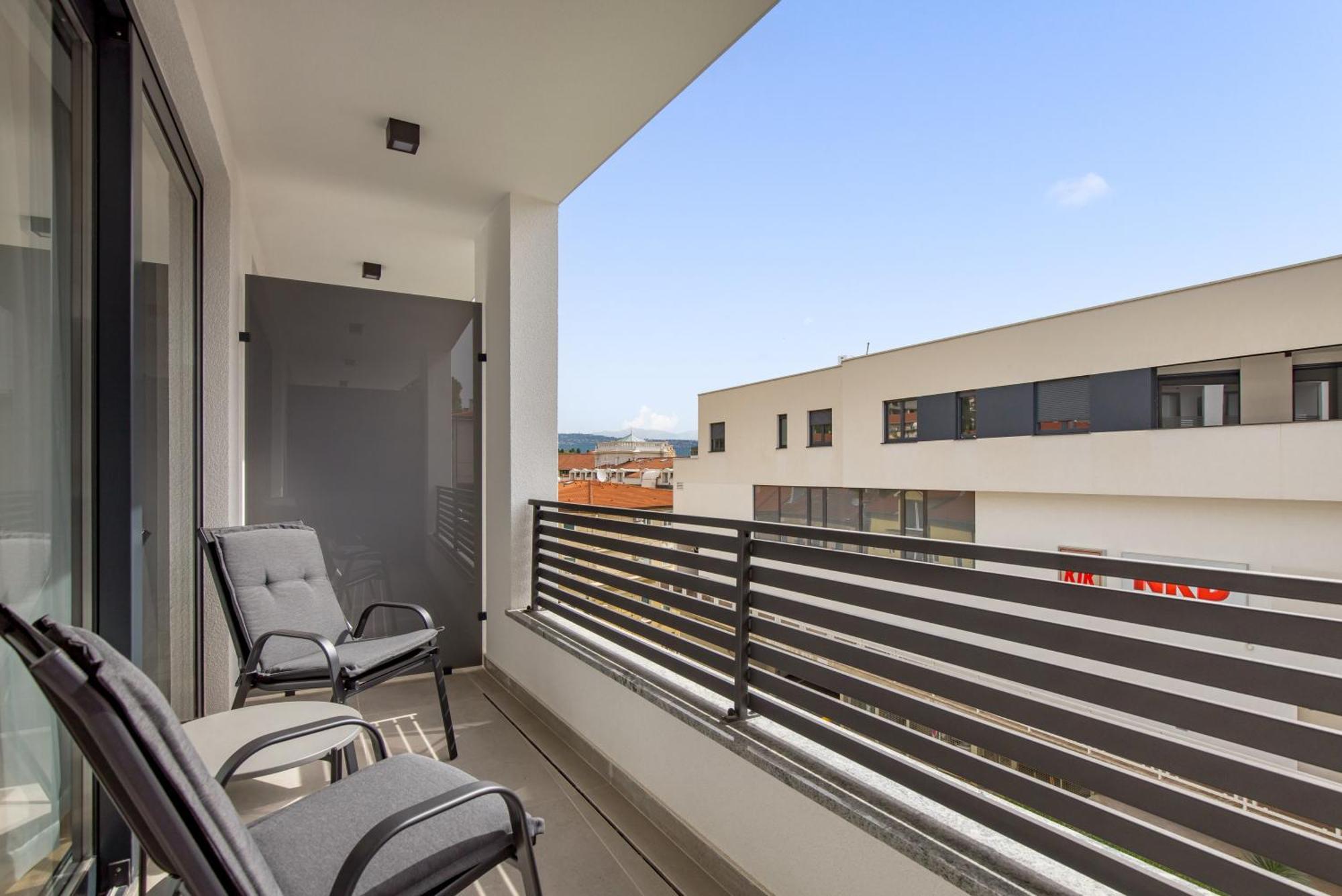 Belinda Apartments With Balcony & Private Parking Опатия Экстерьер фото