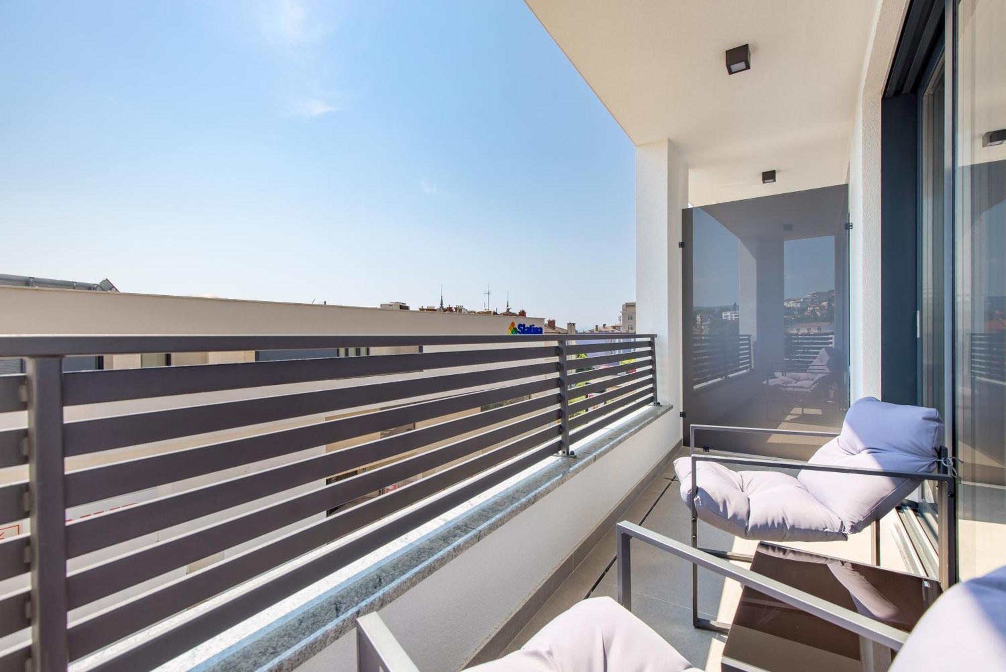 Belinda Apartments With Balcony & Private Parking Опатия Экстерьер фото